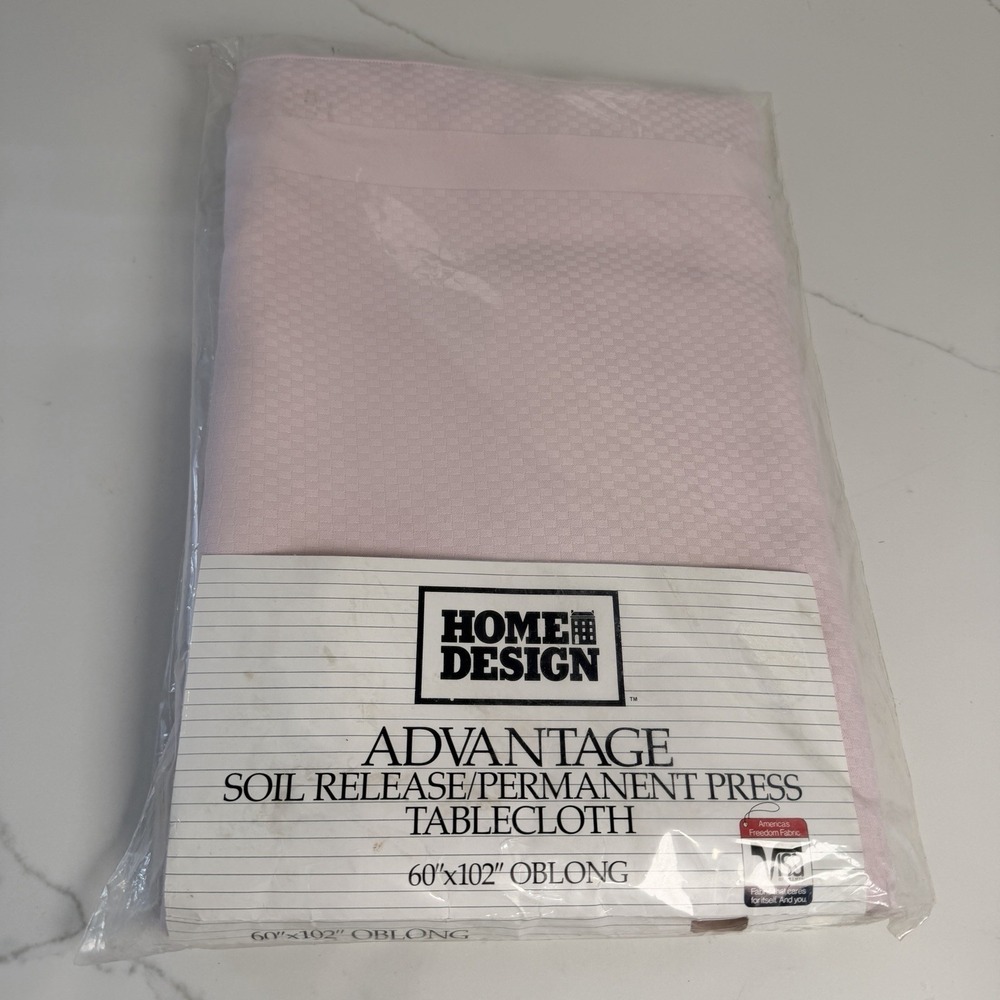 NEW 60" x 102" Oblong Pink Cloth‎ Tablecloth Check Soil Release Permanent Press
